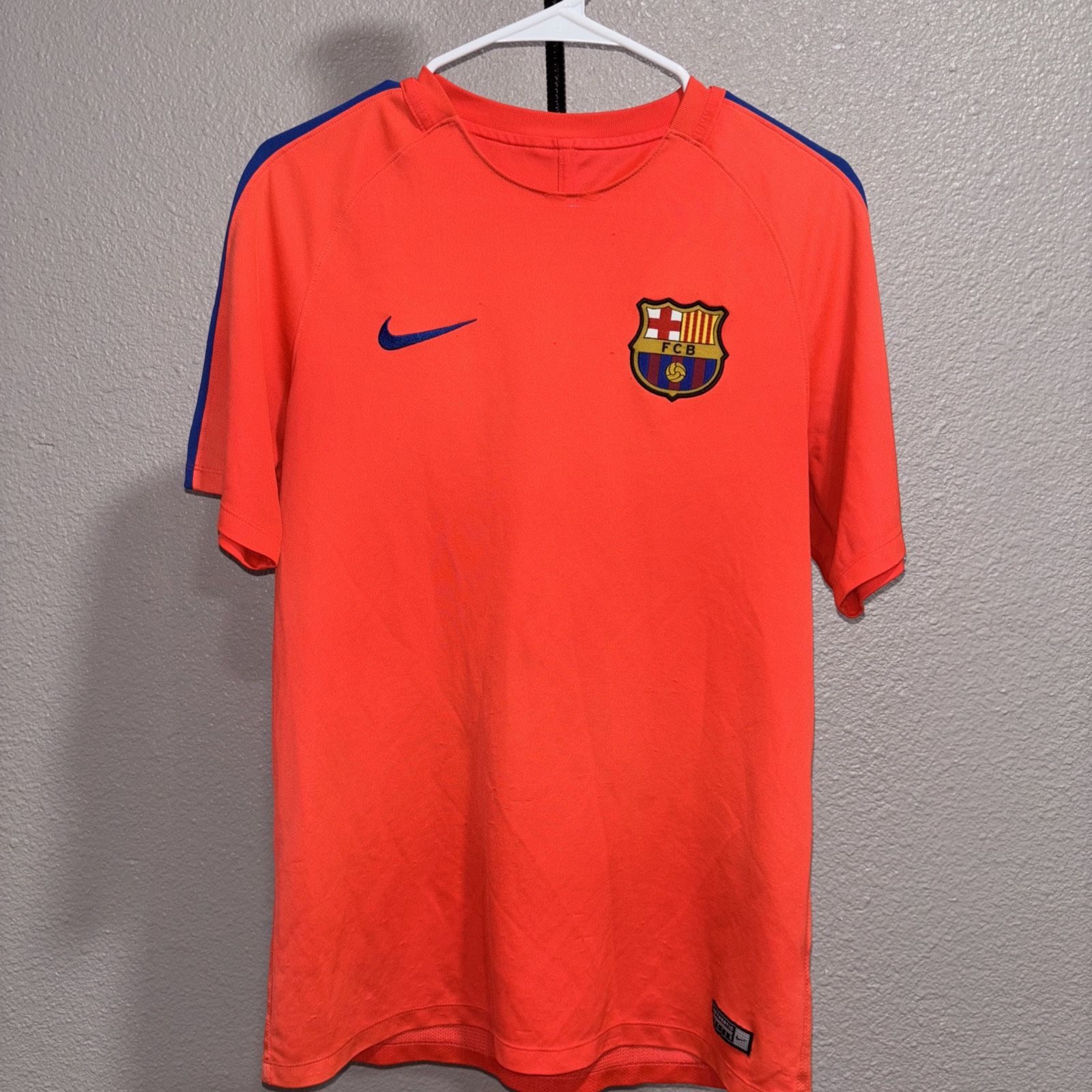 FC Barcelona 16/17 Training Football Shirt Jersey Nike Size Medium