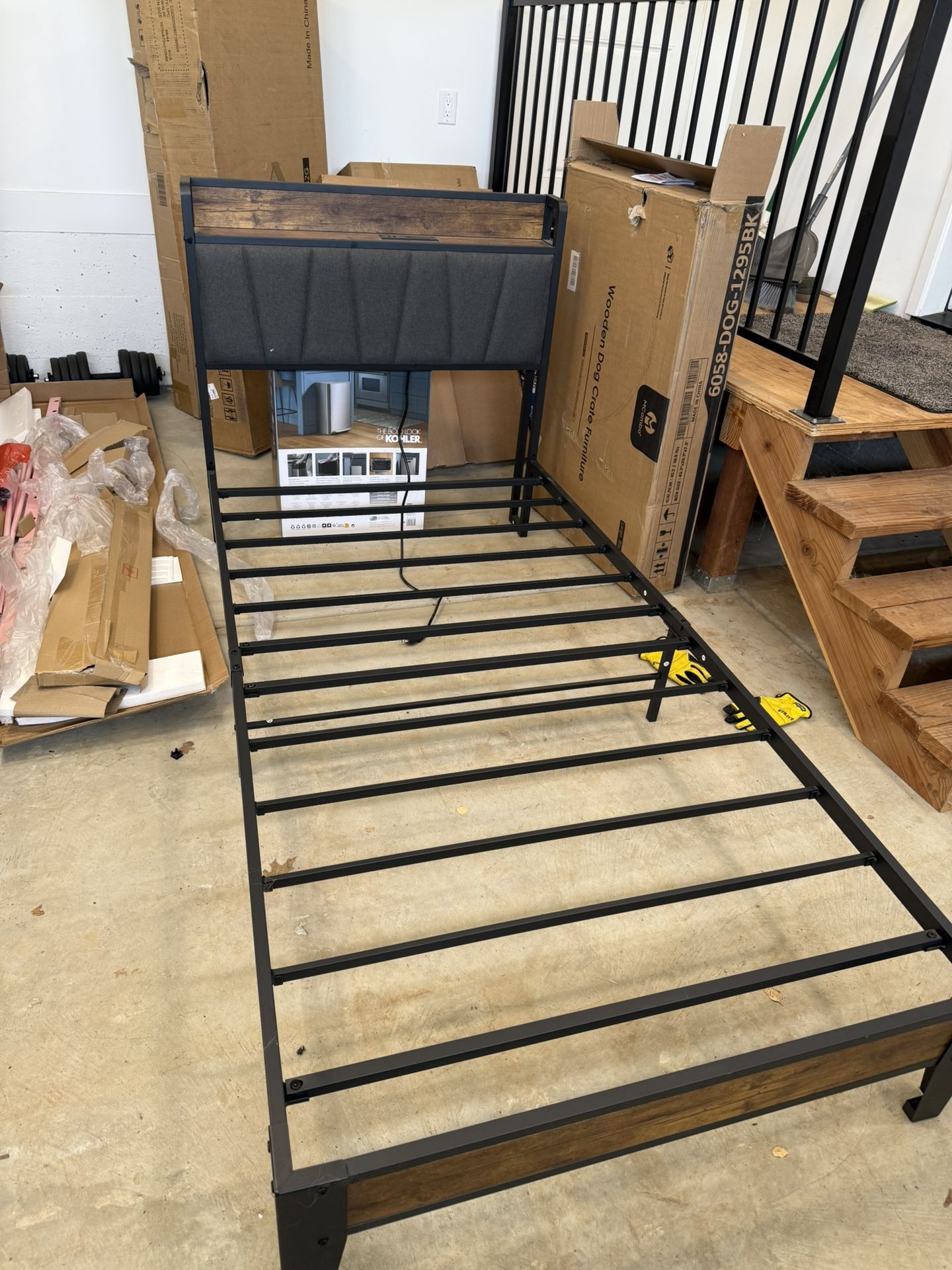 Twin XL Metal Bedframe w/ Plugins