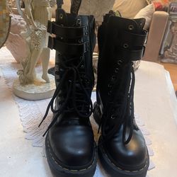 Dr martens  leather boots
