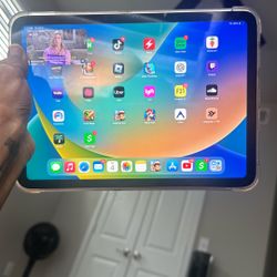 iPad 10th Gen Pink 