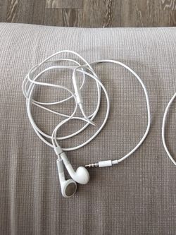 Apple Earbuds Classic Wired Vintage