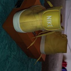 Nike