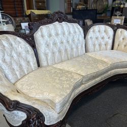 Victorian Style Coach, Louis XVI,  white fabric/wood sofa
