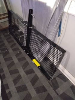 Very nice cargo Carrier for rear of vehicle