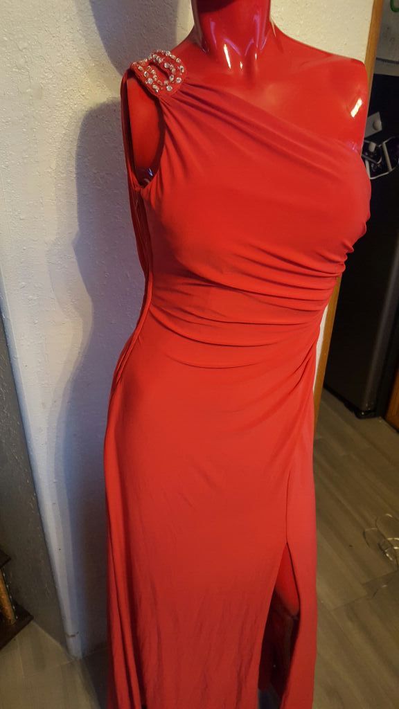 New Red Prom Gown Dress Size 3/4