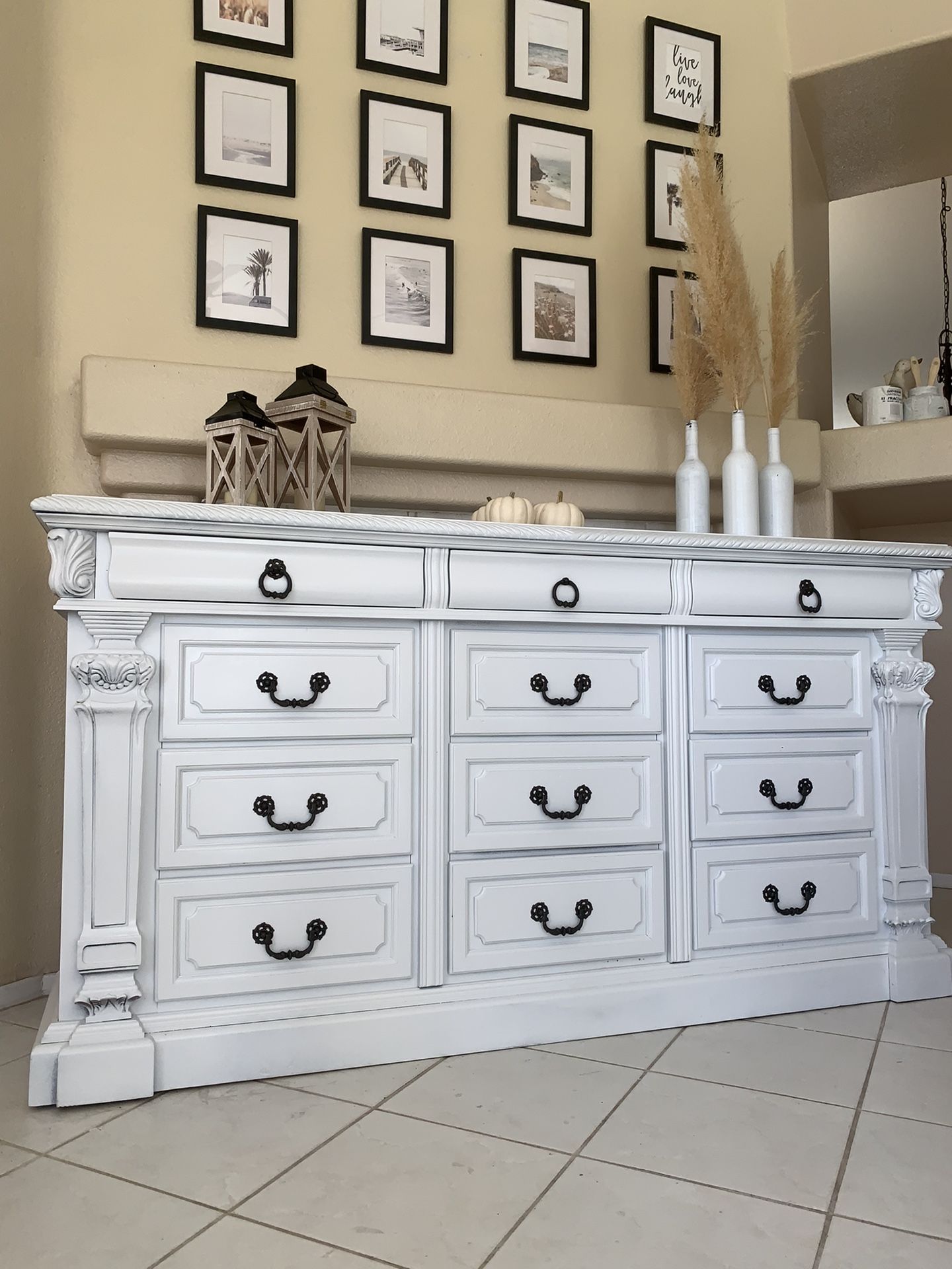 DRESSER