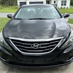2013 HYUNDAI SONATA GLS . 98.000 K Original Miles . $ 3.900  