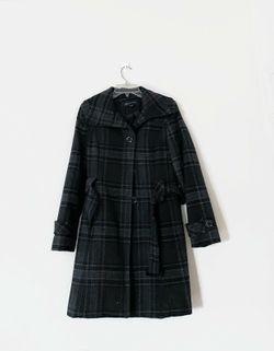 Anne Klein Winter checkered wool coat, Single breasted front, slit on the back