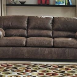 Plush Sofa recliner with tufted cushions