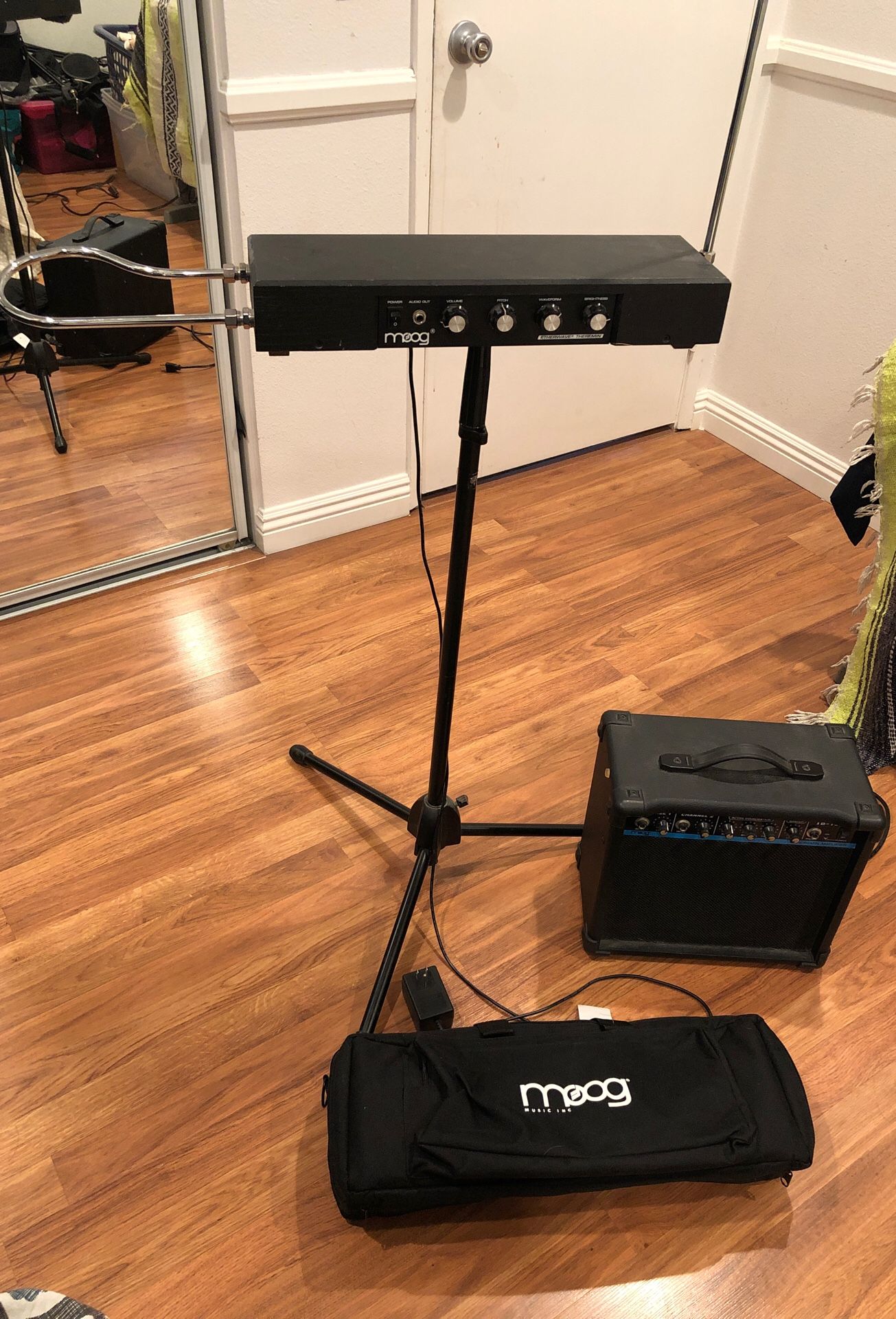 Moog Etherwave Theremin + Theremin Stand + Theremin Amp + Theremin Travel Bag
