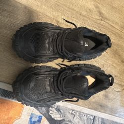 Balenciaga Defenders