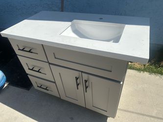 Bathroom vanity
