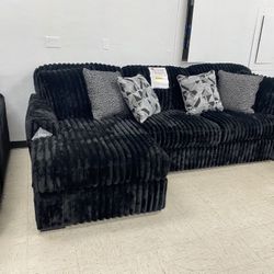 Sectional $1.299