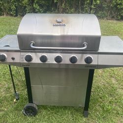 Charbroil Grill 