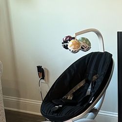 Mama Roo Baby Carrier