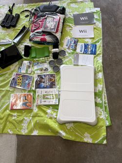 Nintendo Wii Console Game Bundle
