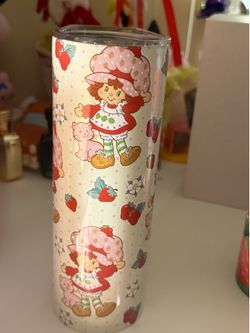 Really cute new strawberry Tumblr