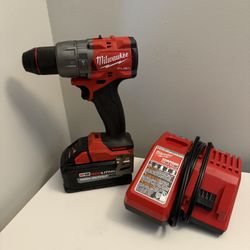 M18 Milwaukee Hammer Drill