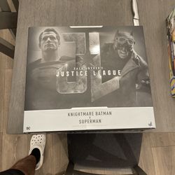 Batman Vs Superman Knightmare Pack 1/6 Scale Figure Hot Toy