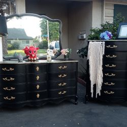 Bassett French Provincial 9 Drawer Dresser With Mirror And 4 Drawer Upright Dresser Black With Antique Gold 