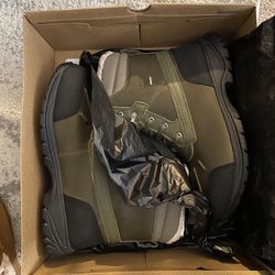 UGG Men Snow Boots Size 11