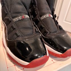 Jordan 11s 