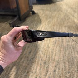 Like new Oakley Gascan W/ Polarized Lenses