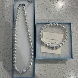 Touchstone crystal by Swarovski, Pearl, necklace and bracelet. 