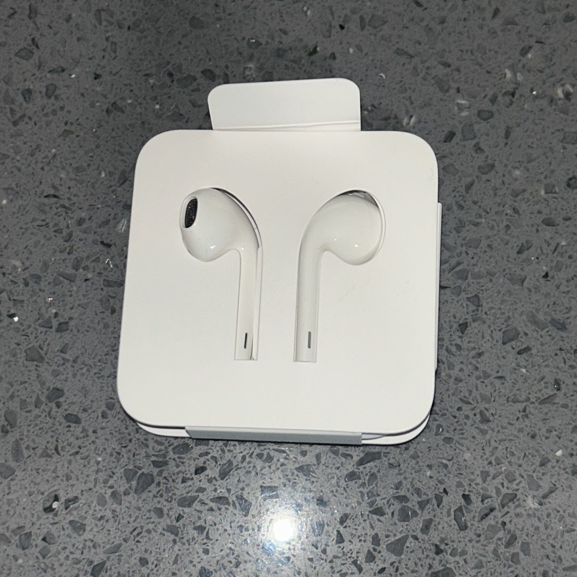 Original OEM Apple iPhone EarPods Wired 3.5mm Headset Earbud Headphones New