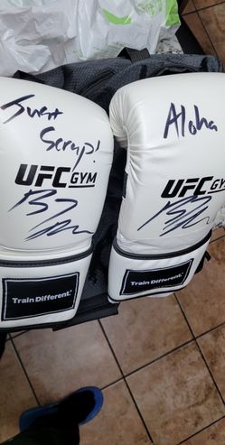 Bj Penn Signed Gloves