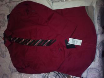 Van Heusen red dress shirt with tie size m 10/12 reg.