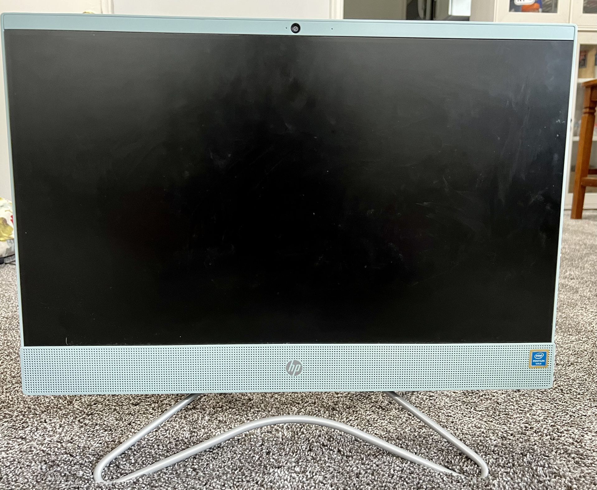 HP 22 Inch All In One Desktop 1 TB And 8 GB RAM