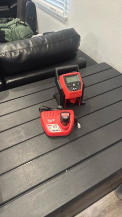 M12 Milwaukee Inflator