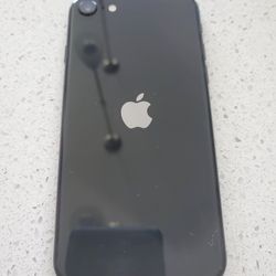 Apple I P H O N E 8 64gig