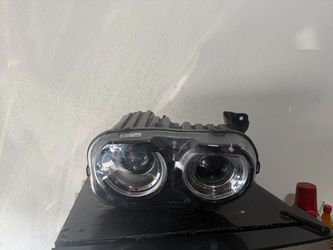 DODGE CHALLENGER LEFT HEADLIGHT 2022