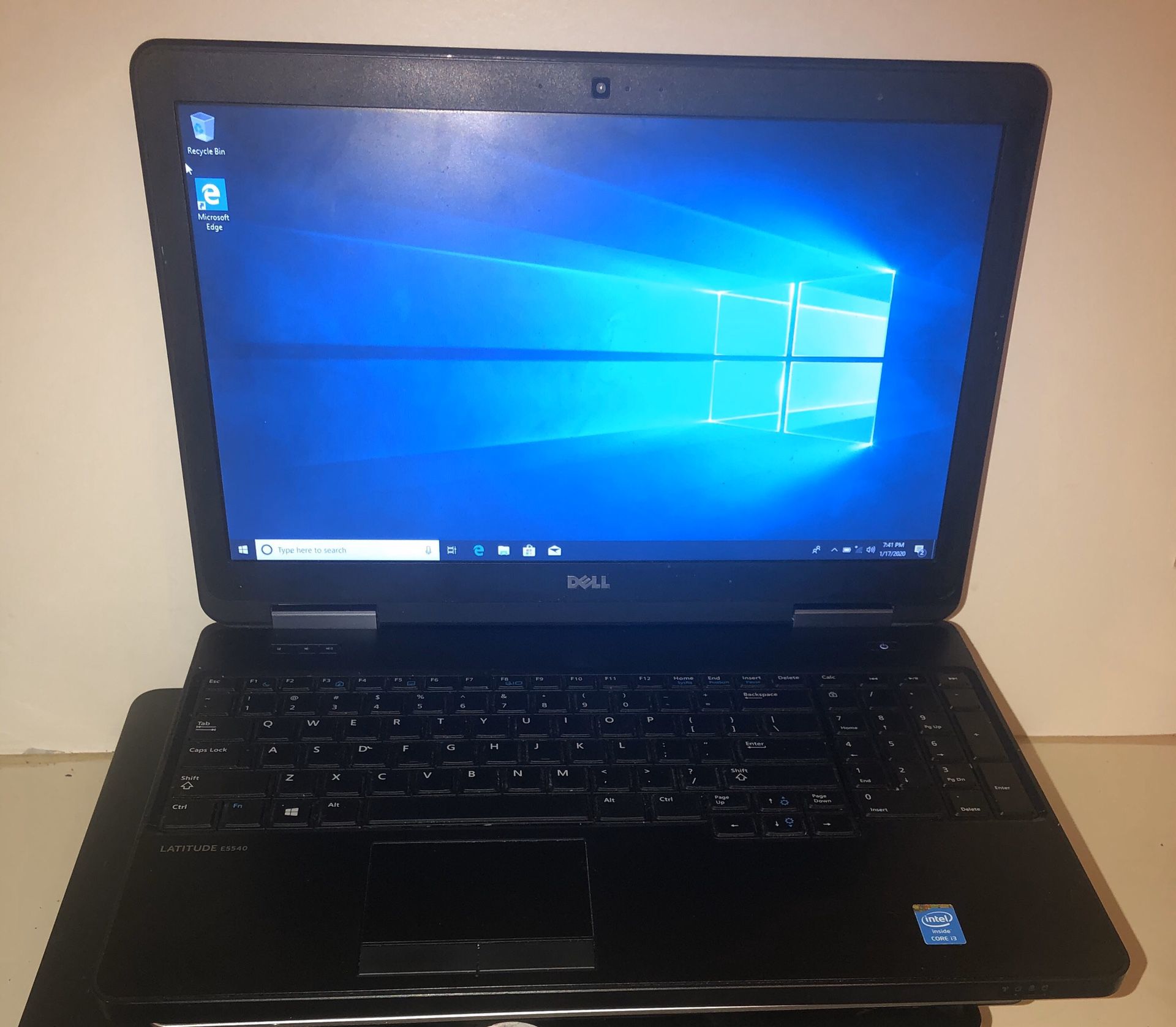 15.6” Dell Latitude i3 Laptop w/Windows 10
