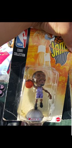 Kobe Bryant figure