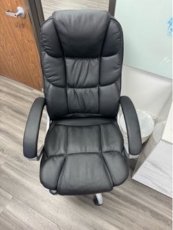 BRAND NEW BLACK OFFICE CHAIRS