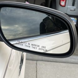 2015 FORD TAURUS PASSENGER SIDE MIRROR