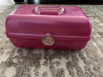 Makeup travel box