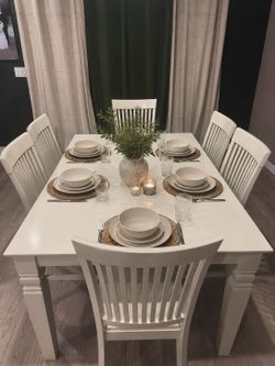 White Dining Table and 6 Chairs Set