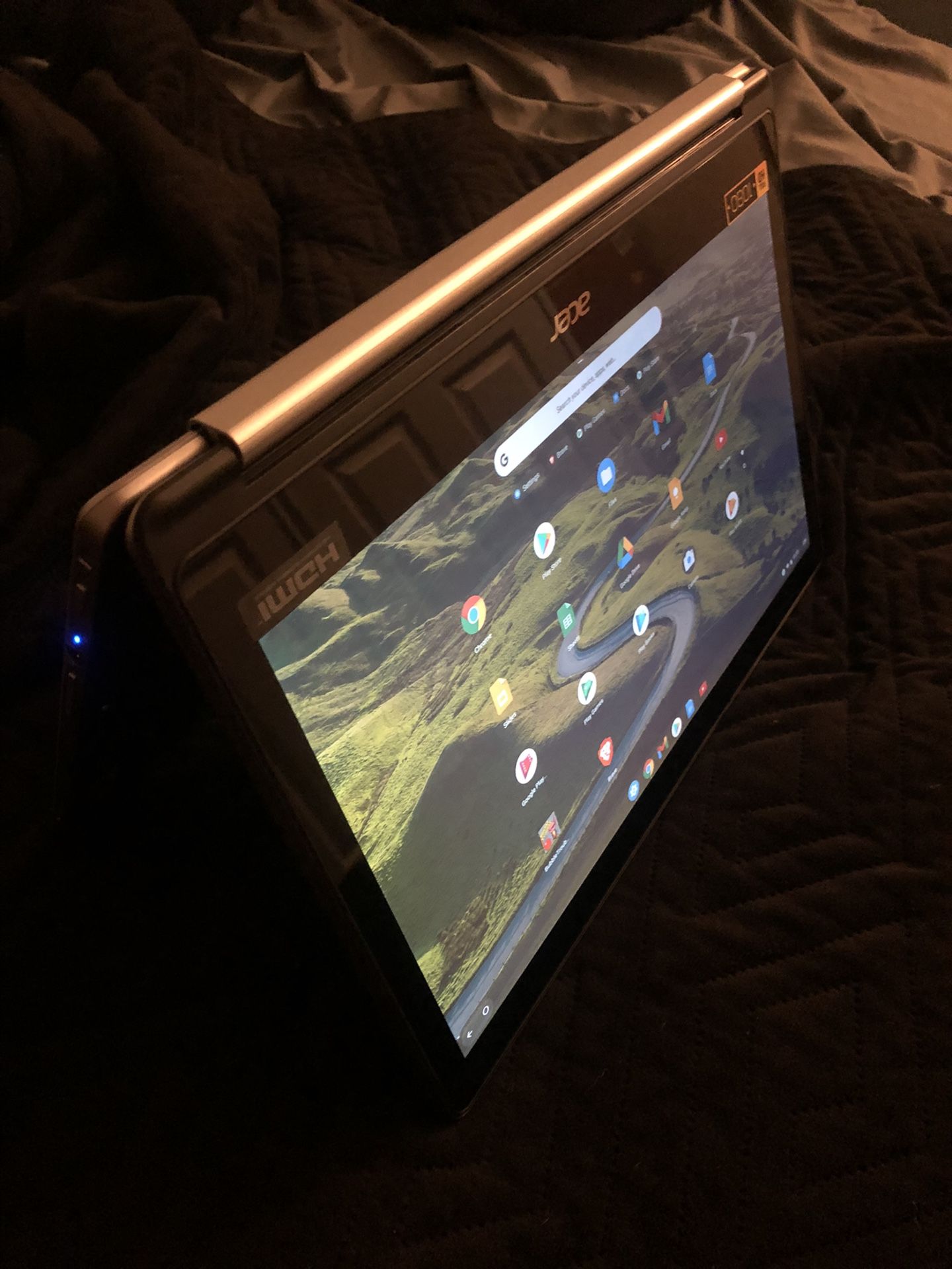 Acer Chromebook 2 In 1 Tablet Laptop Mint Condition