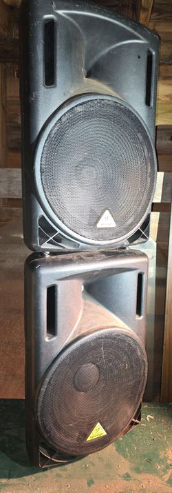 Behringer B215XL Eurolive pair