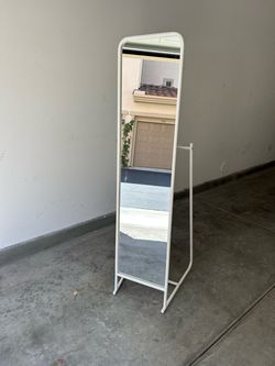 IKEA KNAPPER Floor Mirror White 18 7/8x63 "