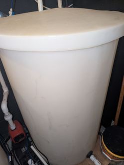 (2) 100 gallon water reservoir tank with lid for sale