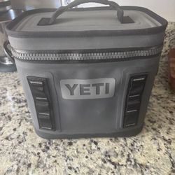 Yeti Hopper Flip Soft Cooler 