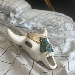 Handmade cattle skull plug in nightlight