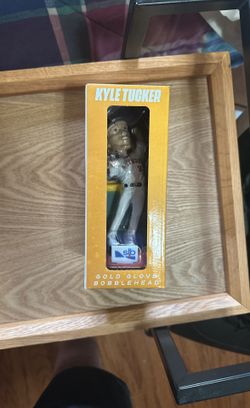 Kyle Tucker Gold Glove Bobblehead 2023 SGA