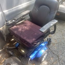 Compass Electric Wheelchair With Seat Cushion And Charger