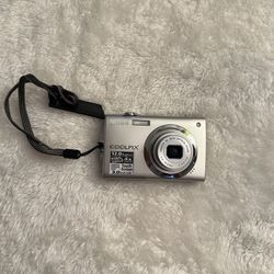 Nikon Coolpix S4000 - NOT WORKING - FOR PARTS